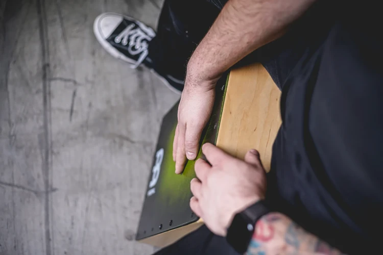 SC100GRB cajon zielony silesia drum sklep perkusyjny 13_11zon.webp