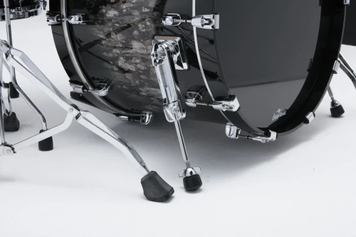 tama-starclassic-walnut-birch-bass-drum-22-16